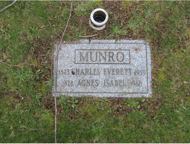 Photo of headstones/Agnes Isabel Munro (nee McLennan) hdstn Mtnview cem Vancouver